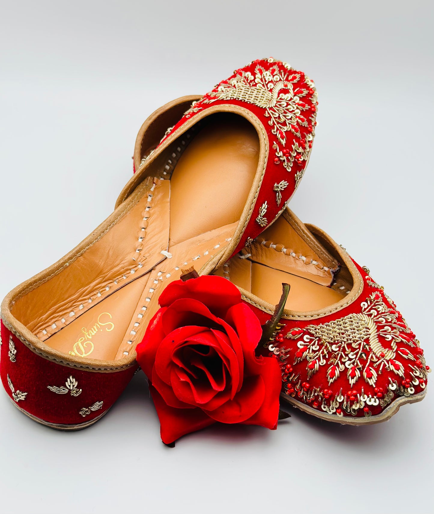 Dulhans Red Punjabi Jutti | Handmade Thread Work | Khussa Sandal | Simzdesignz |