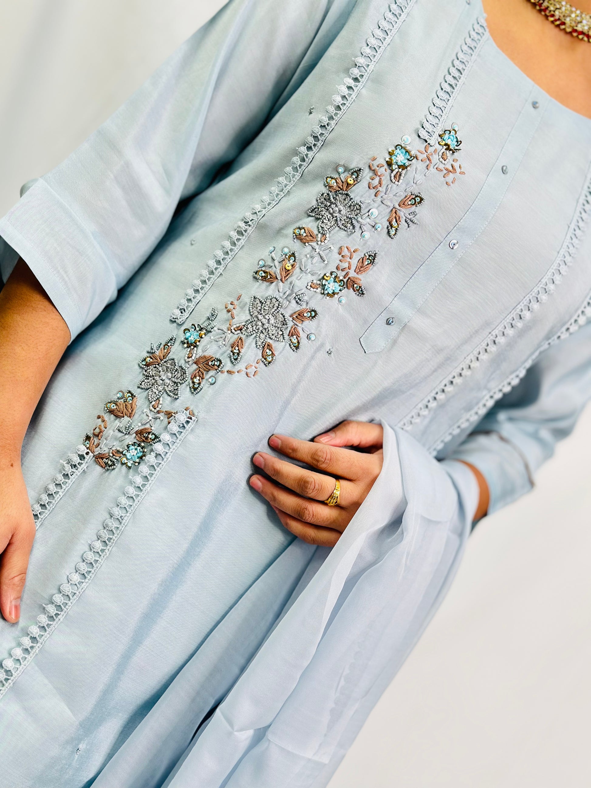 Aastha Three Piece Suit | Simzdesignzz |
