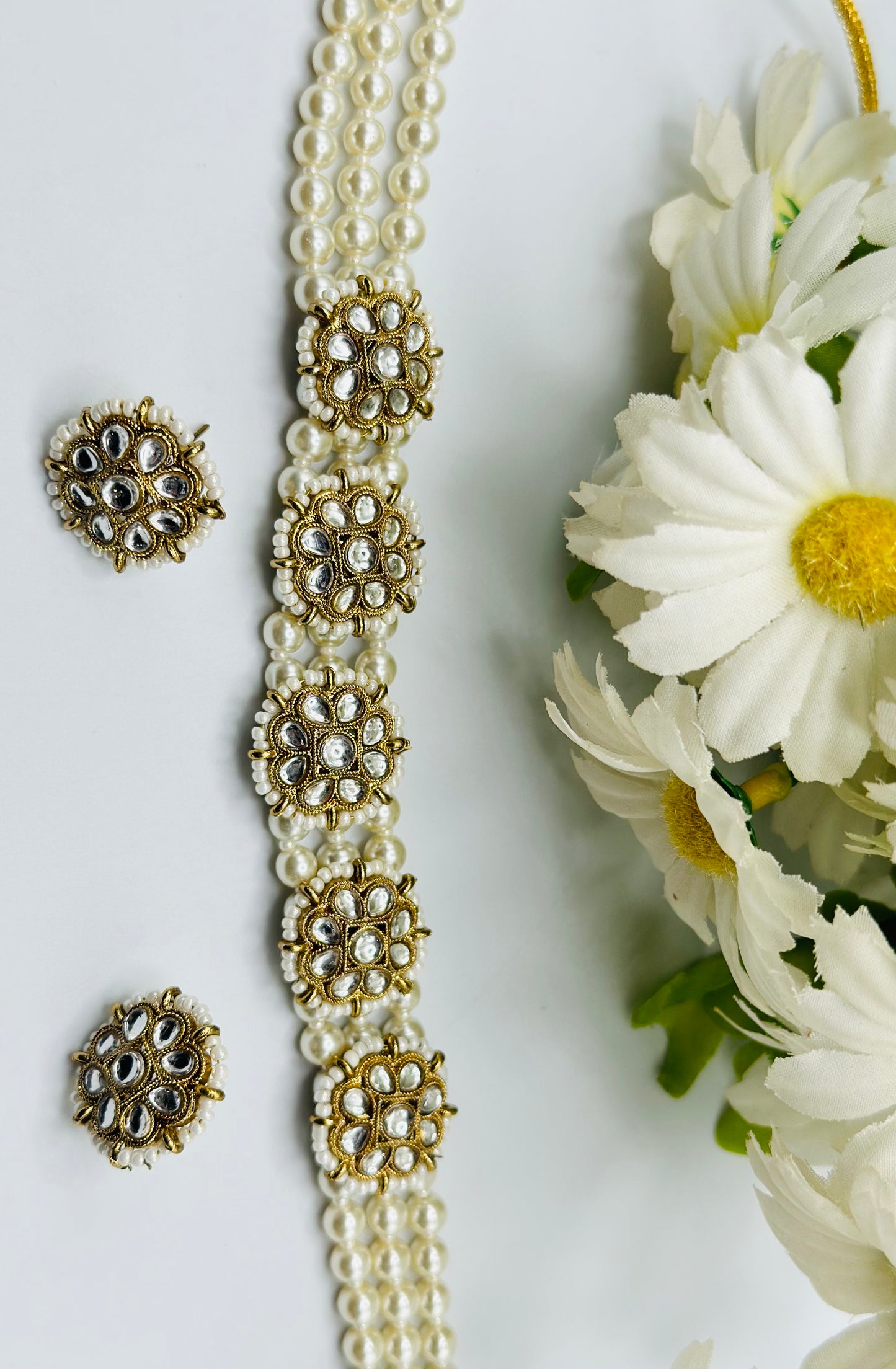 White Neckline Polki Necklace | Simzdesignzz |