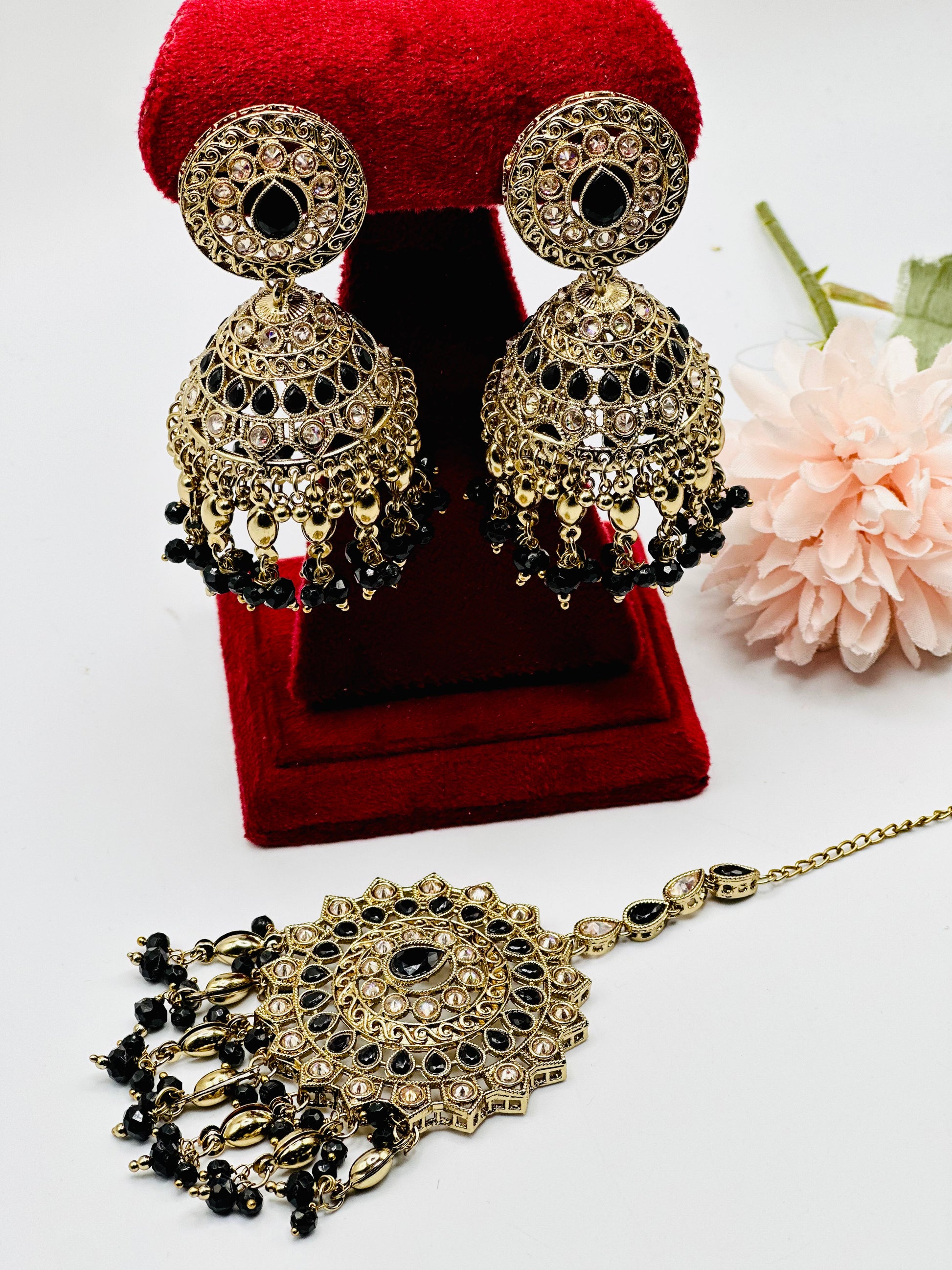 Ghunghroo Jhumki Earrings With Tikka | Simzdesignzz |
