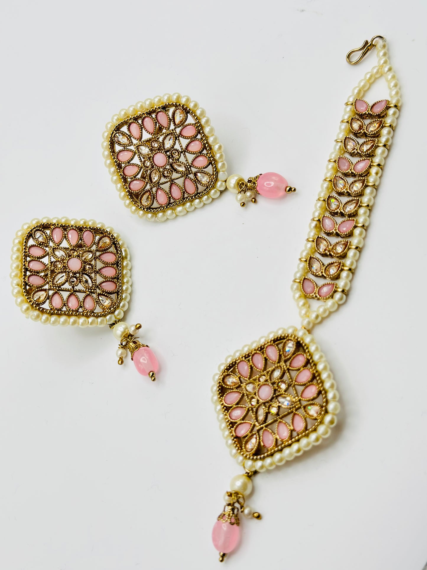 Square-Shape Earrings With Tikka | Simzdesignzz |