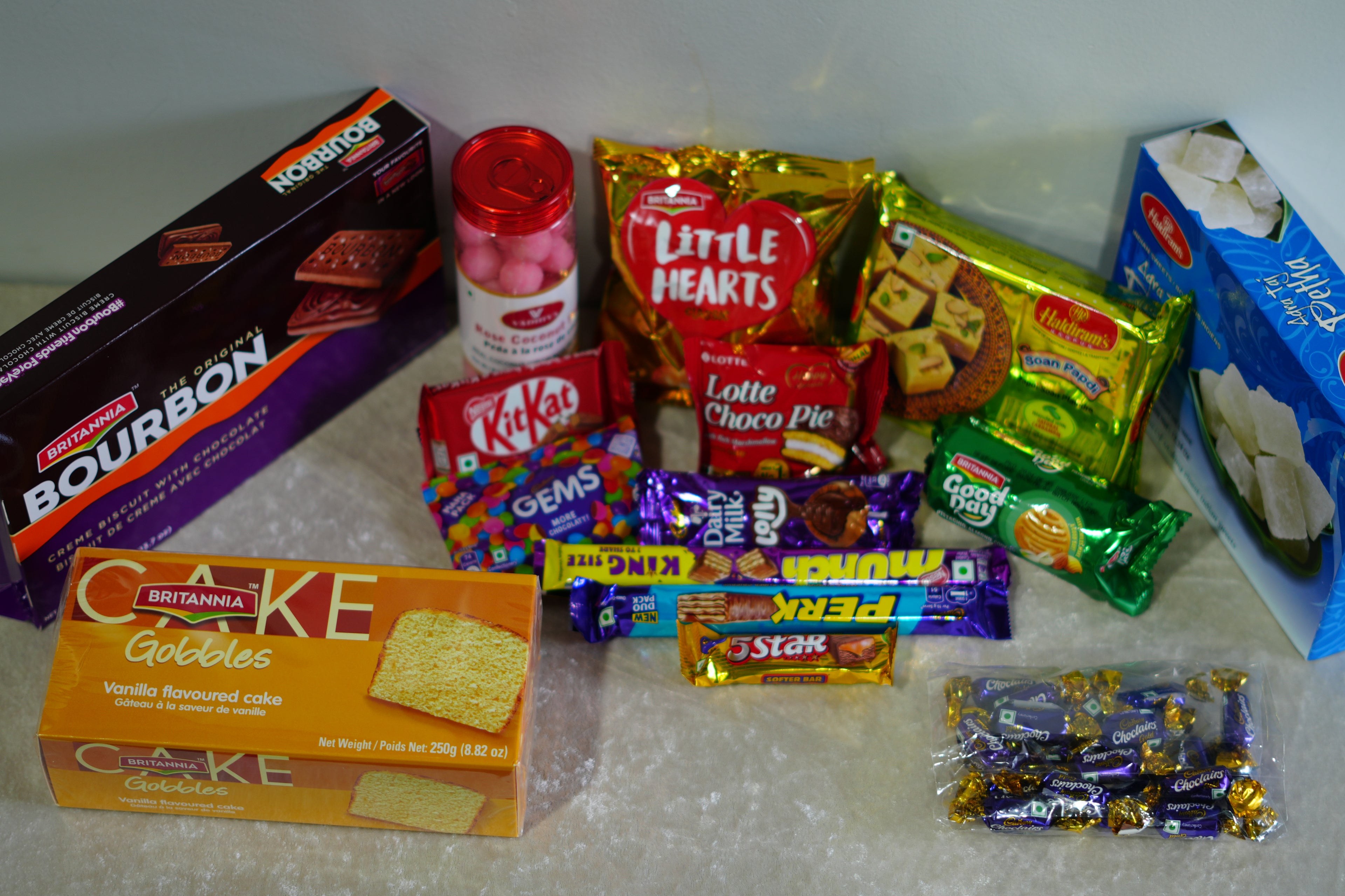 RAKHRI GIFT HAMPERS ( CHOOSE YOUR FAV. FOR YOUR FAV. ONES )