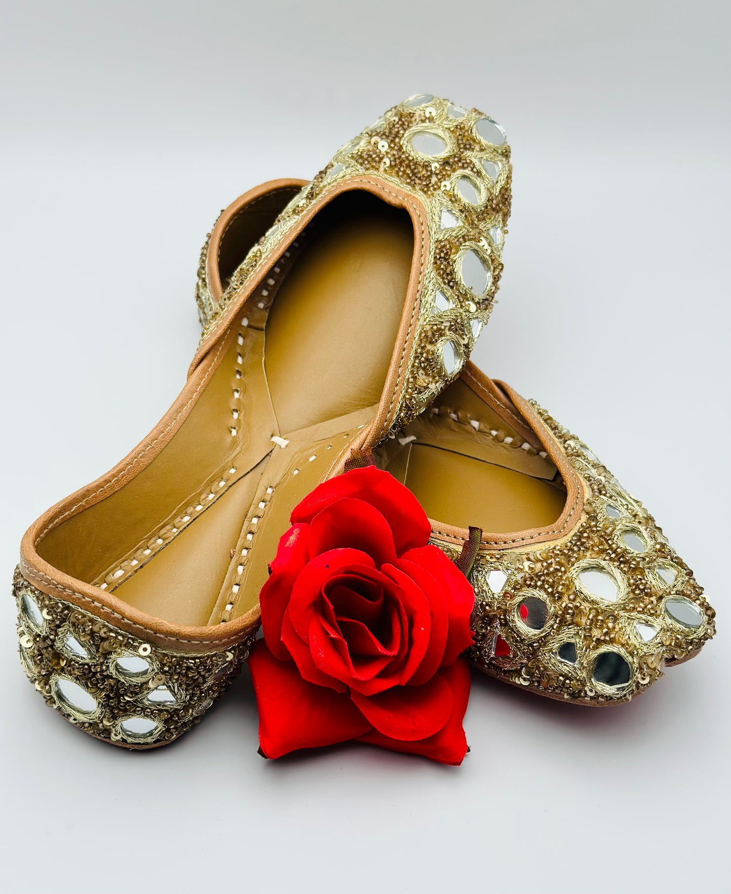 Golden Whisper  Punjabi Juttii | Handmade | Double Cushion | Simzdesignz |