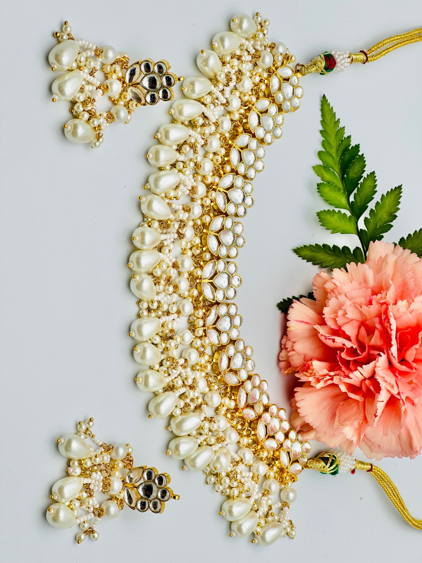 Flower-Shape Pachi Necklace With White Pearls | Simzdesignzz |