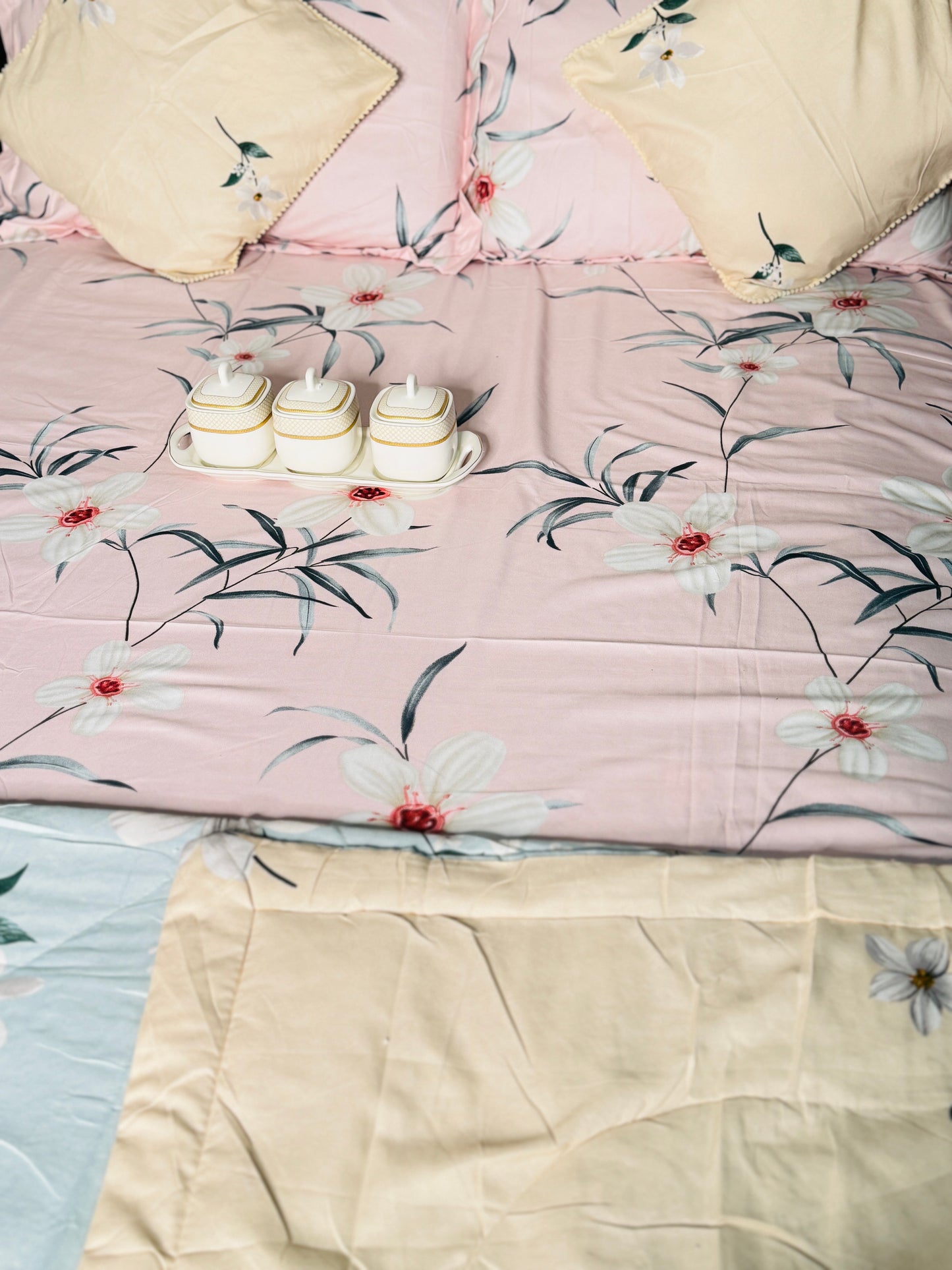 Raha Queen Sized Bedsheet/Comforter Set | Simzdesignzz |