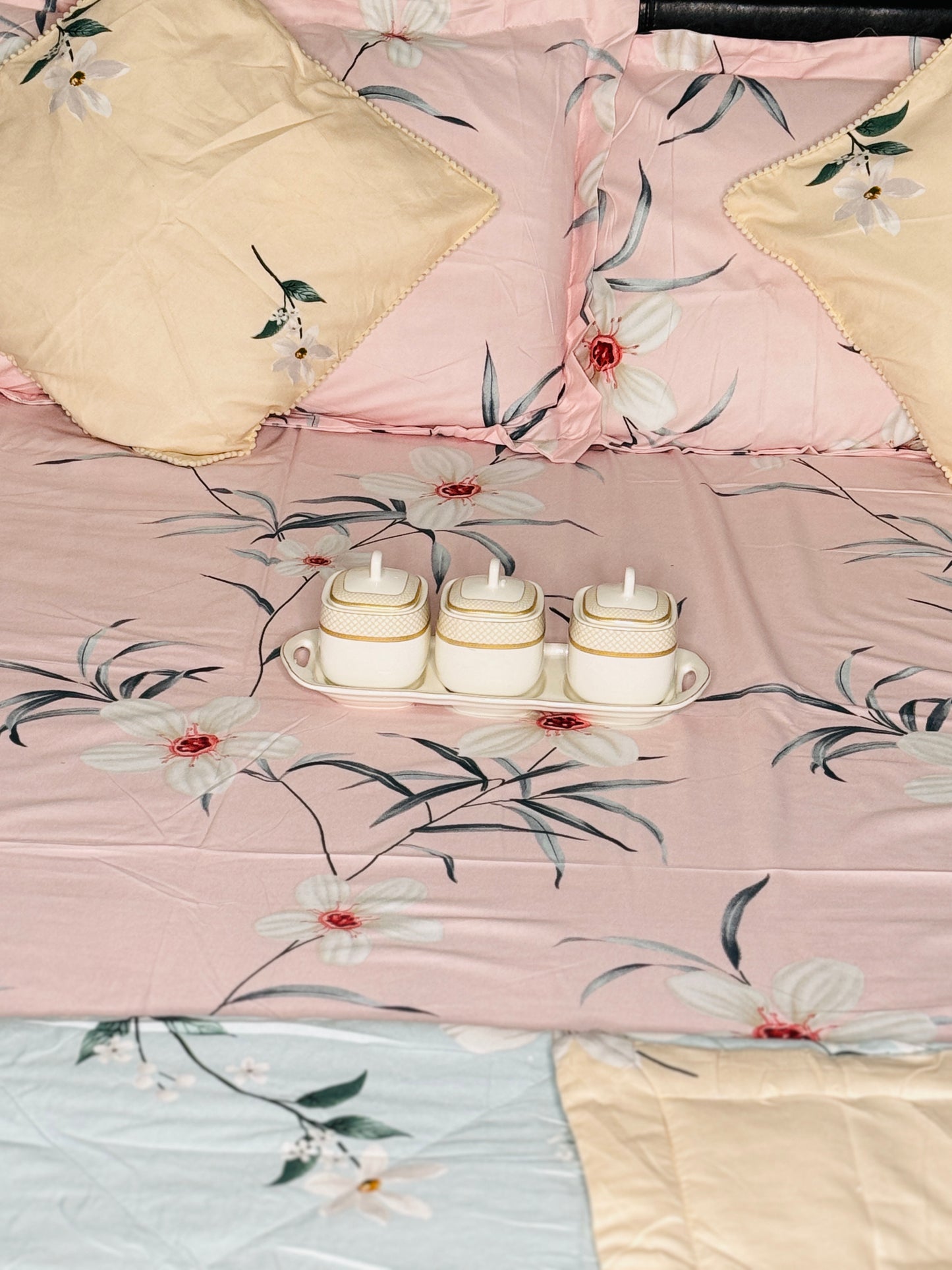 Raha Queen Sized Bedsheet/Comforter Set | Simzdesignzz |