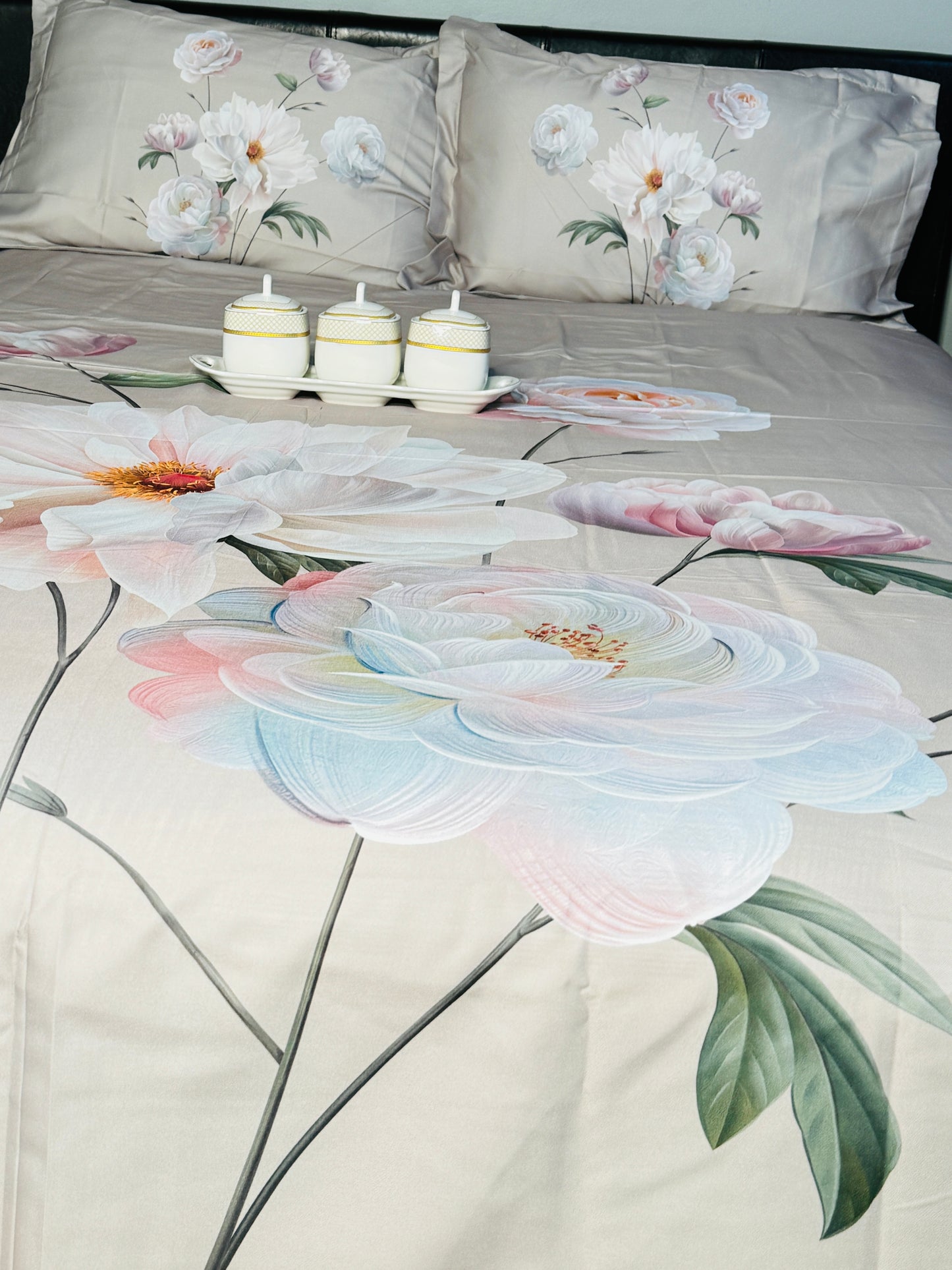 Hand-Painted Queen Bedsheet | Simzdesignzz |