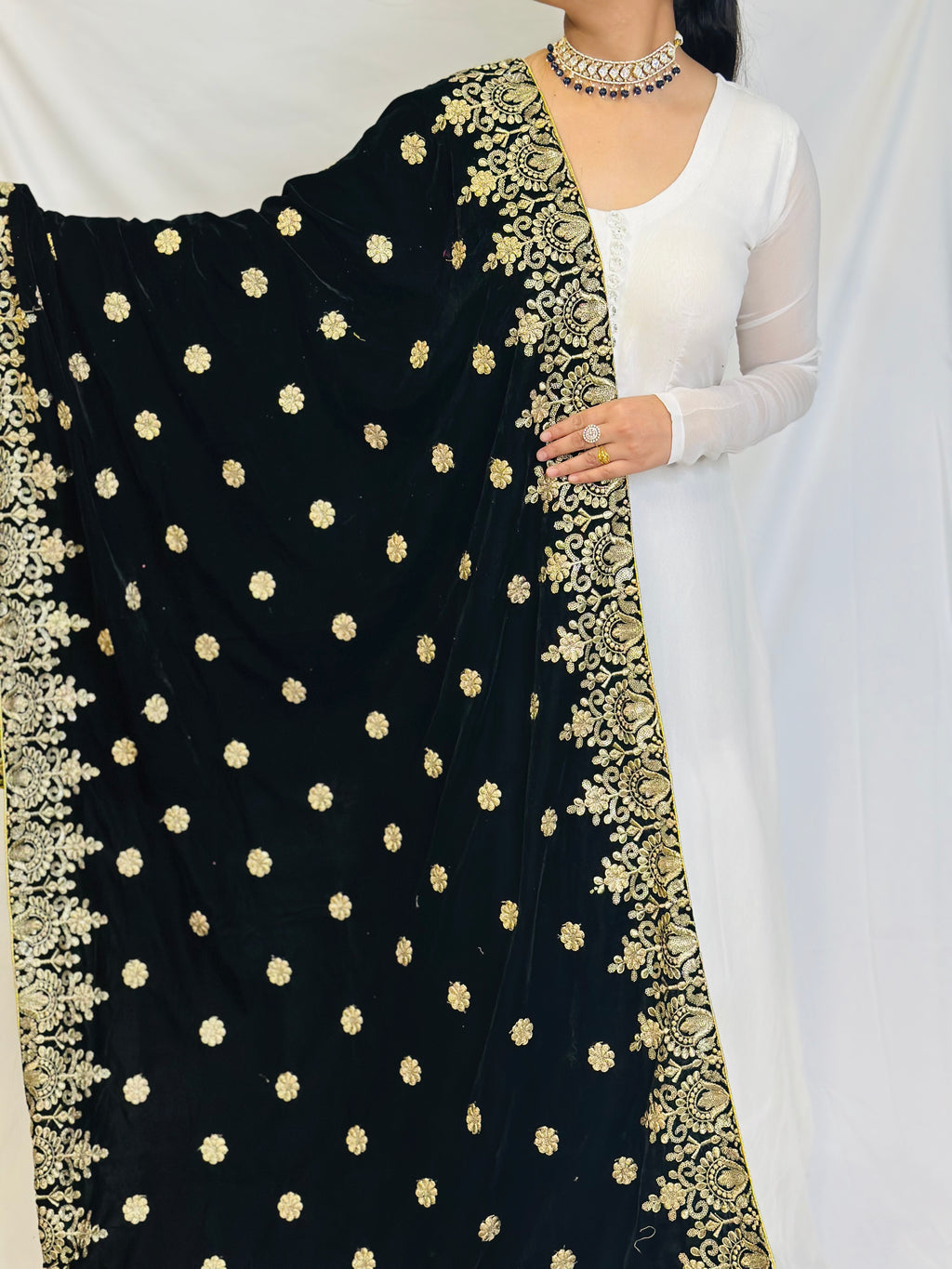 Ameera Beautiful Black Velvet Shawl | Simzdesignzz |