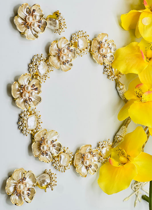 Vishakha Beautiful Designed Flower Necklace | Simzdesignzz |
