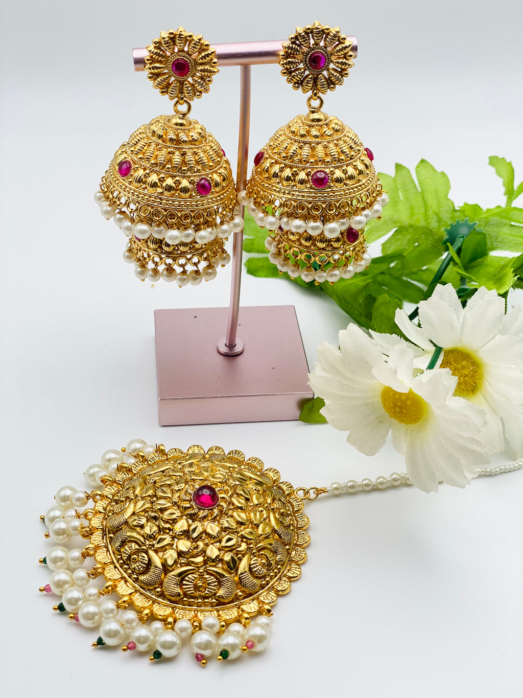 1GM Handcrafted Oversized Jhumki Earrings With Tikka | Simzdesignzz |