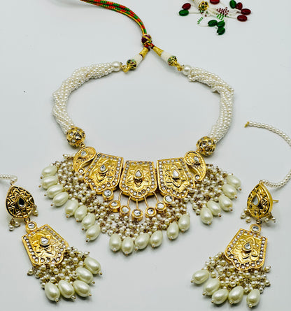 Zakkera Elegant Thappa Kundan Necklace | Simzdesignzz |