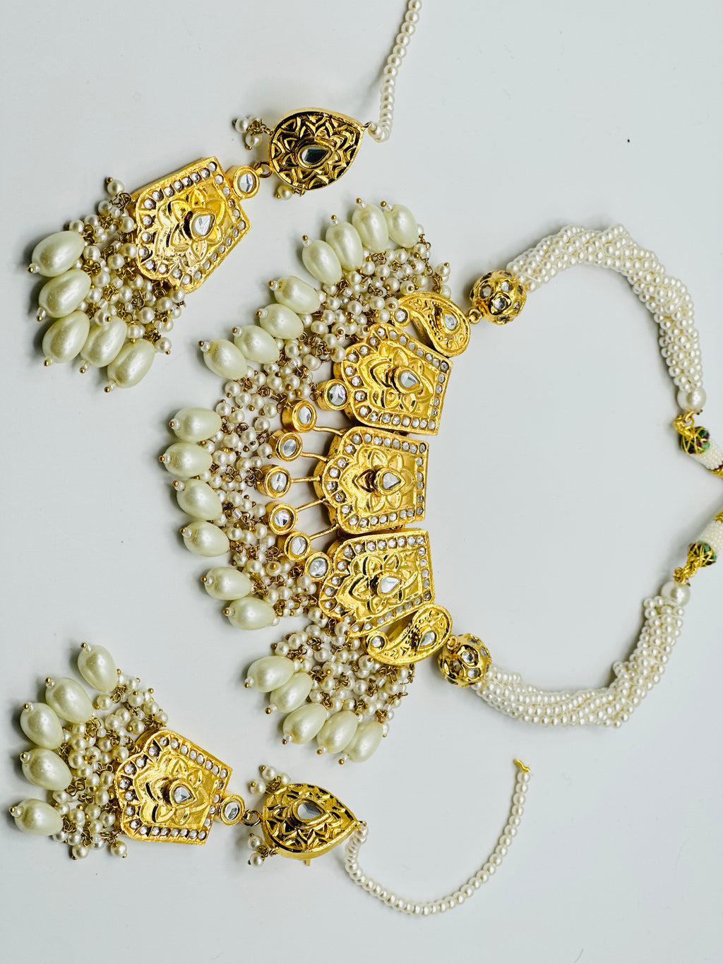 Zakkera Elegant Thappa Kundan Necklace | Simzdesignzz |