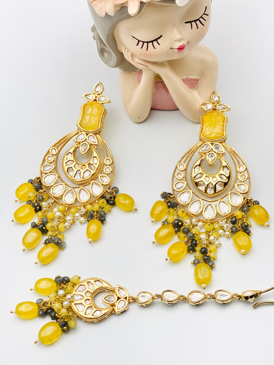 Mustard Tyani Kundan Earrings And Tikka | Simzdesignzz |