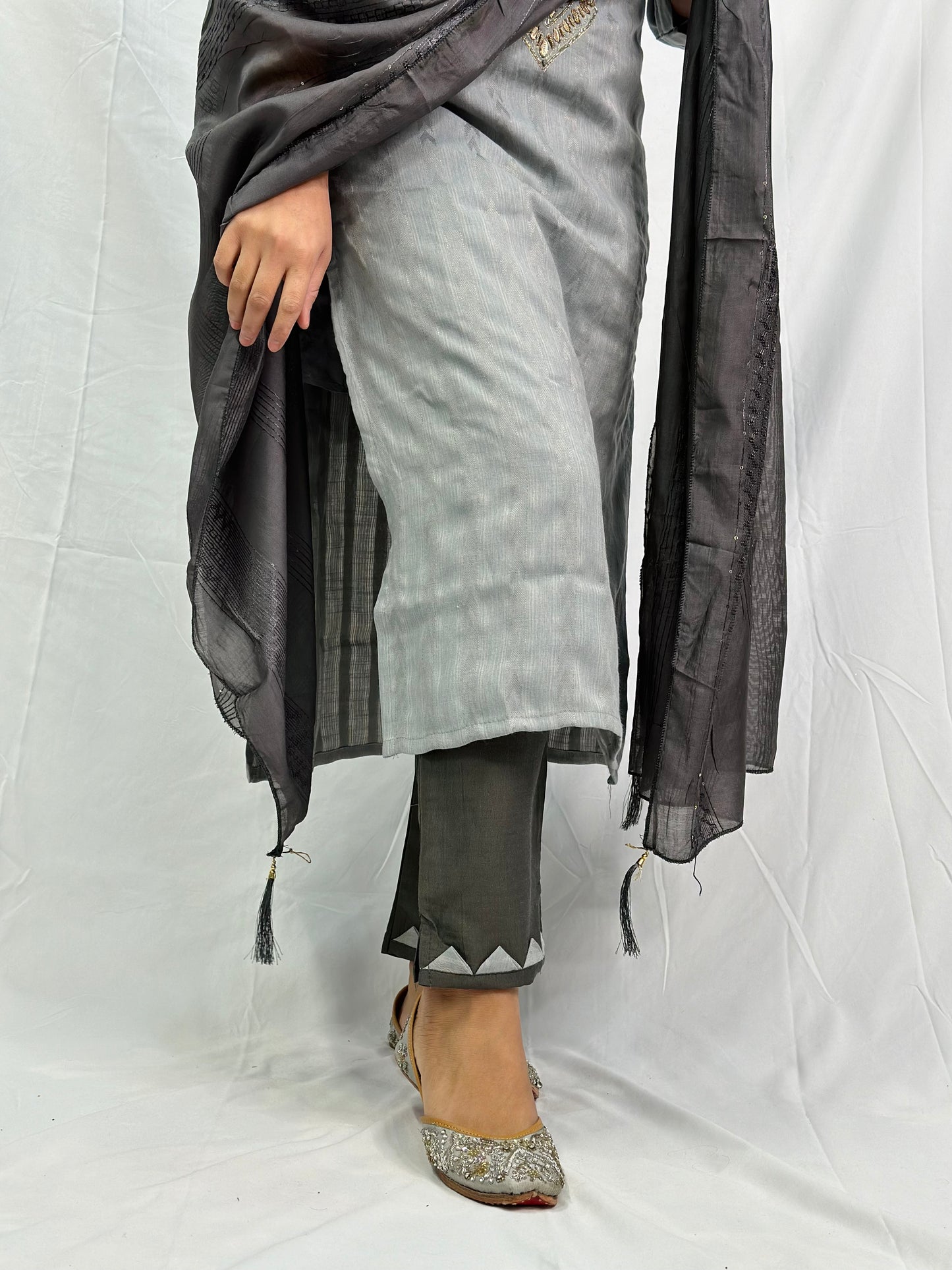 Grey Kurti With Pent Plazzo And Jaipuri Dupatta |