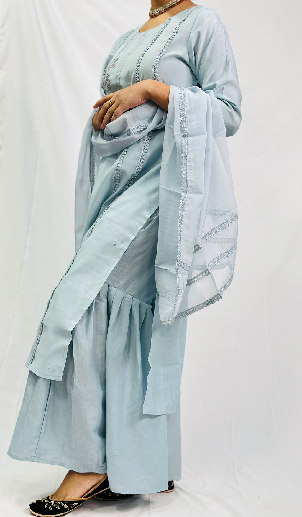 Aastha Three Piece Suit | Simzdesignzz |