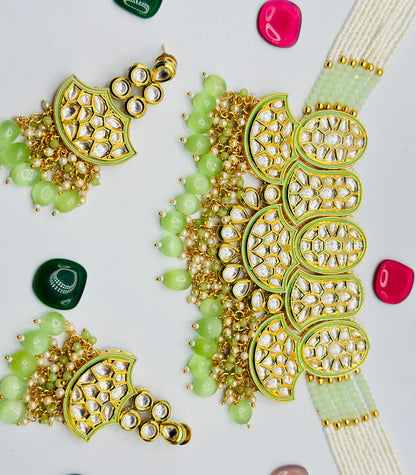 Rishika Kundan Choker Necklace | Simzdesignzz |