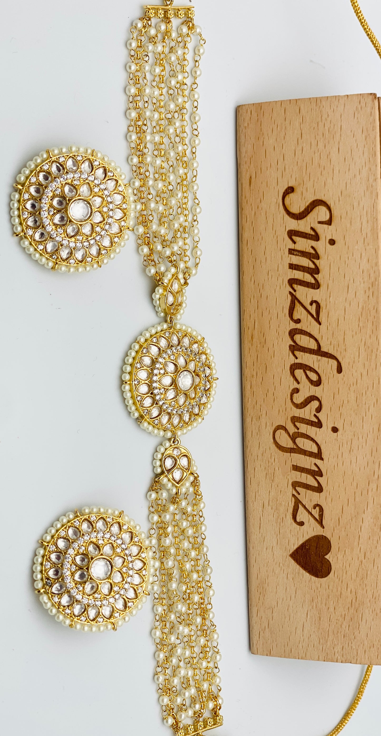 Round-Shaped Tyani Choker Set Necklace With Studs | Simzdesignzz |