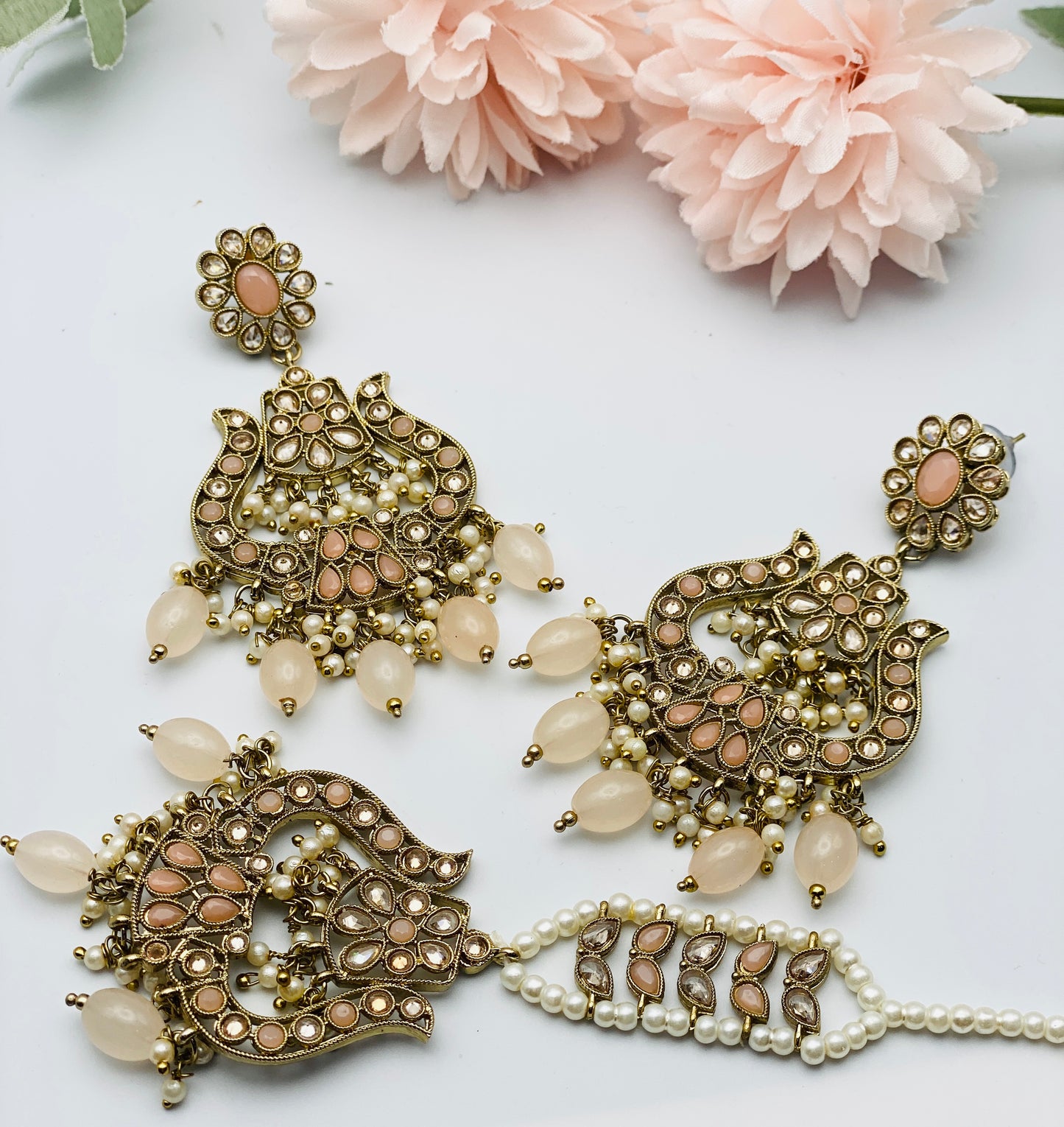 Magnificent Peachy Polky Earrings With Mangtikka | Simzdesignzz |