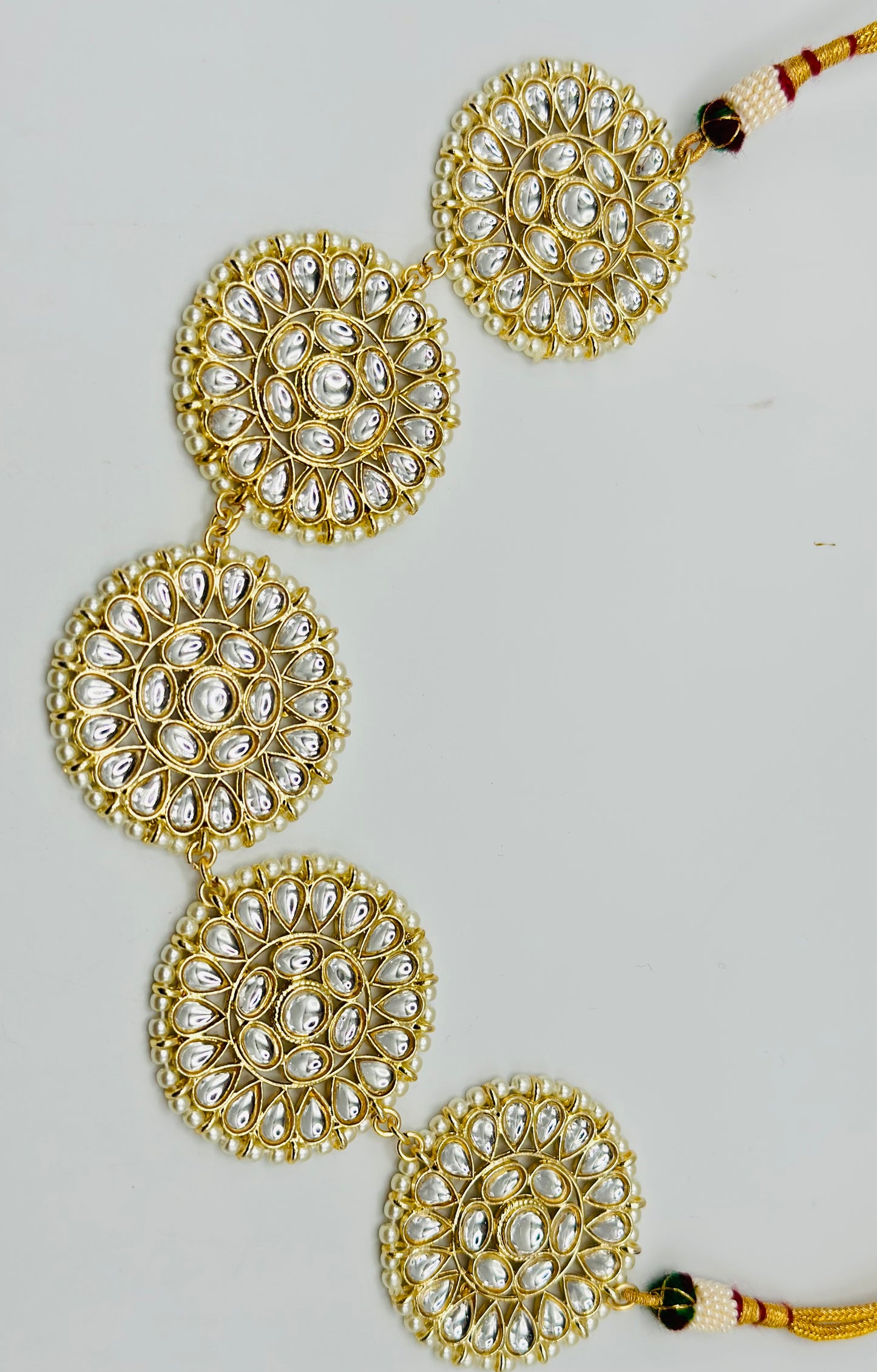 Sania Round Shape Necklace With Stud | Simzdesignzz |