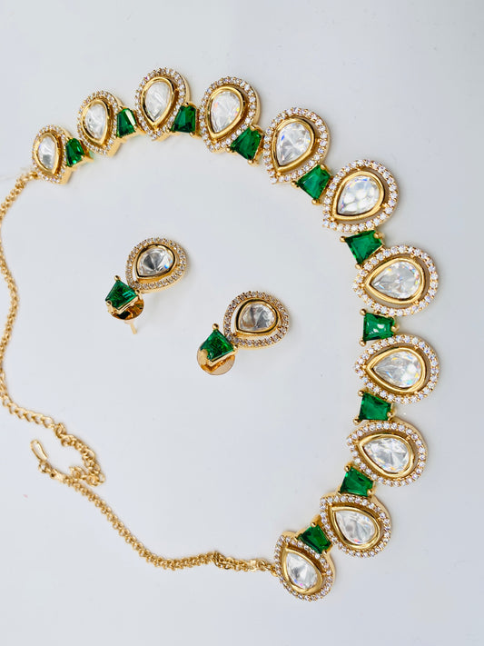 Drop-Shaped Tyani Kundan Necklace Set | Simzdesignzz |