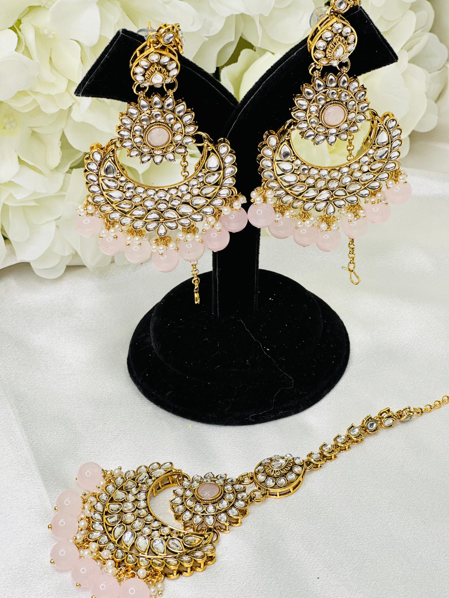 Oversized-Kundan Saharay Earrings Tikka Set | Lightweight | Simzdesignz |